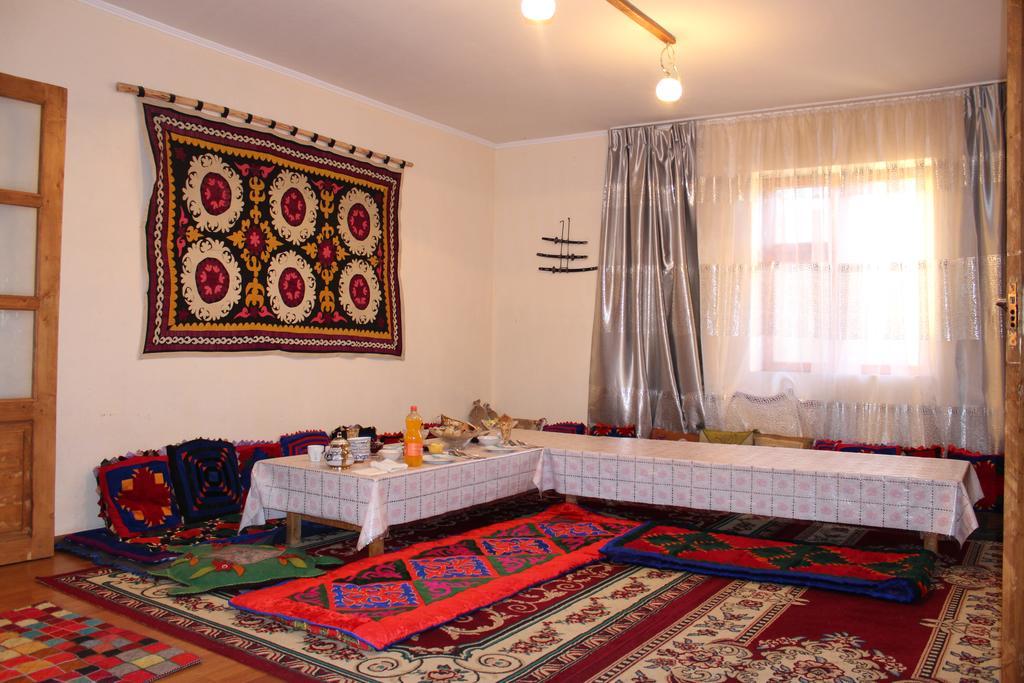 Guest House Guljan Bokonbayevo Dış mekan fotoğraf